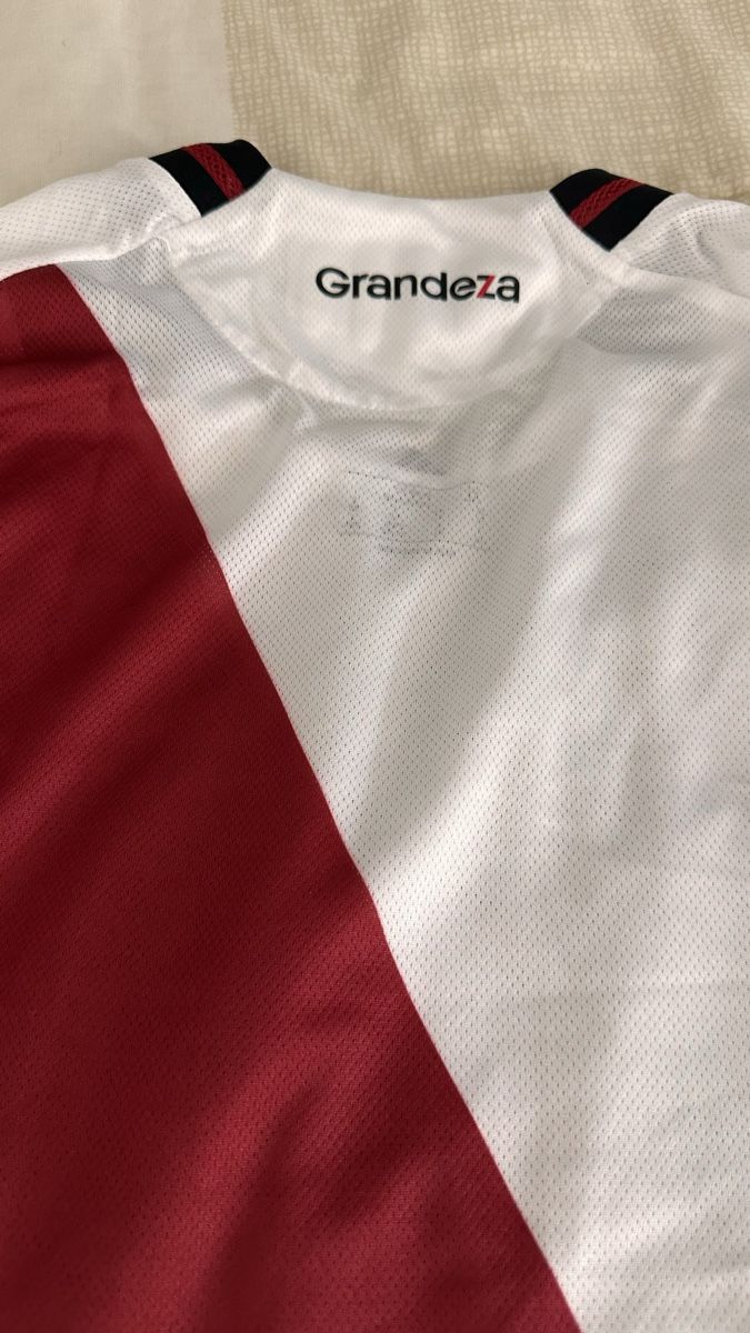 Canottiere & Pantaloni: River Plate Jersey – Nuovo (secondo la descrizione) da Oberrieden venduto da jon_5cl2 5