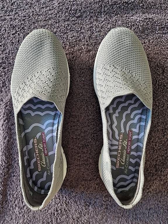 Scarpe da uomo: Skechers Classic Fit, Neuwertig – Usato da Steinach venduto da Pfusli1 1