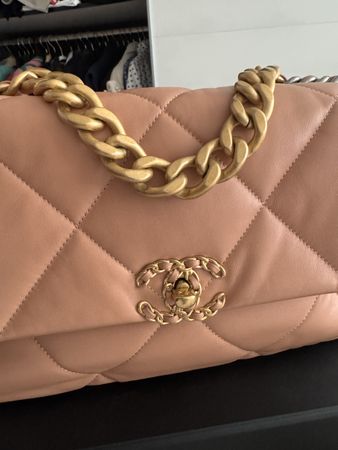 Chanel 19 Tasche NEU