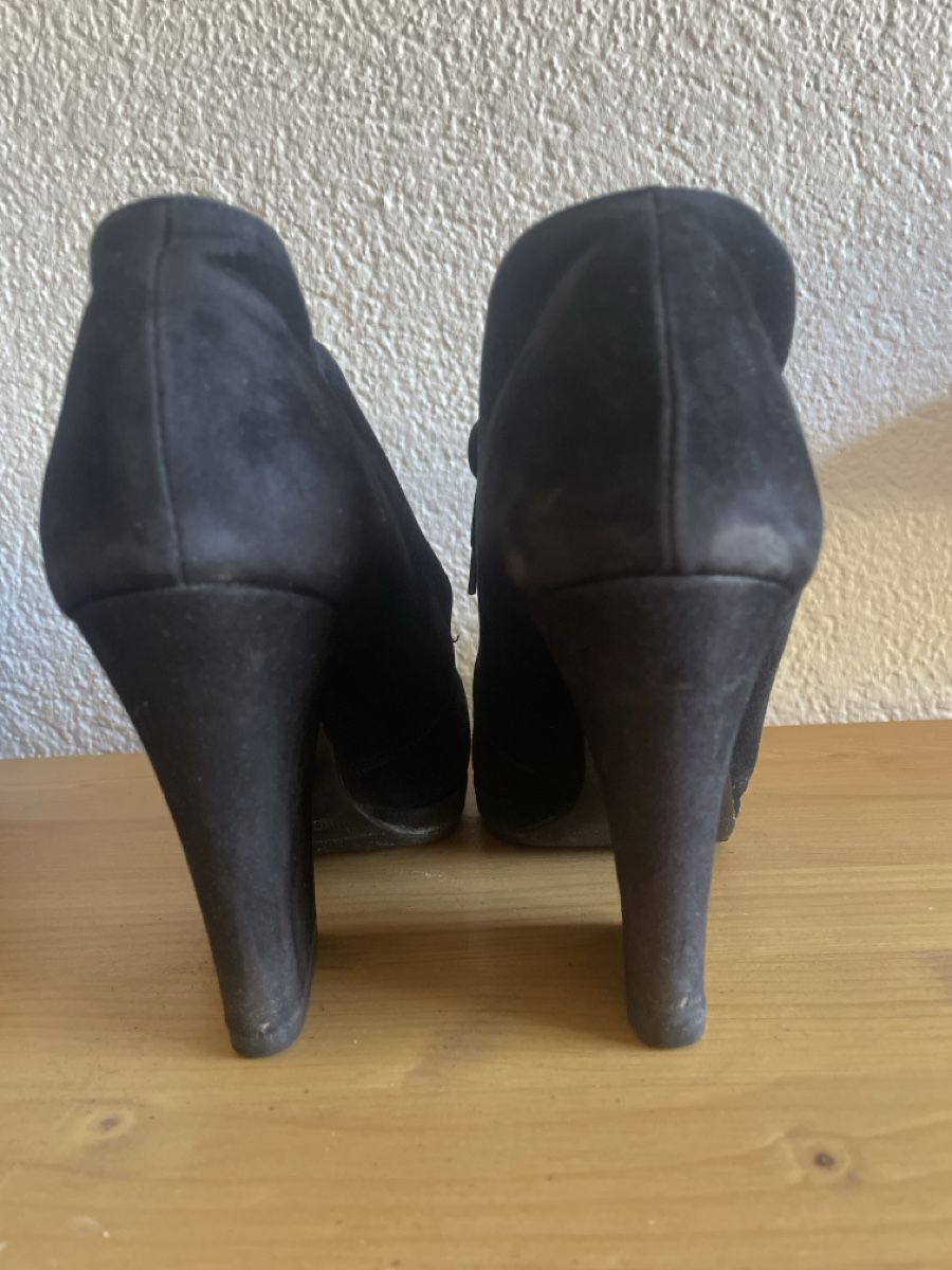 Prada Chaussures femmes: Bottines Prada – D'occasion à Martigny par Lea_lucci 3