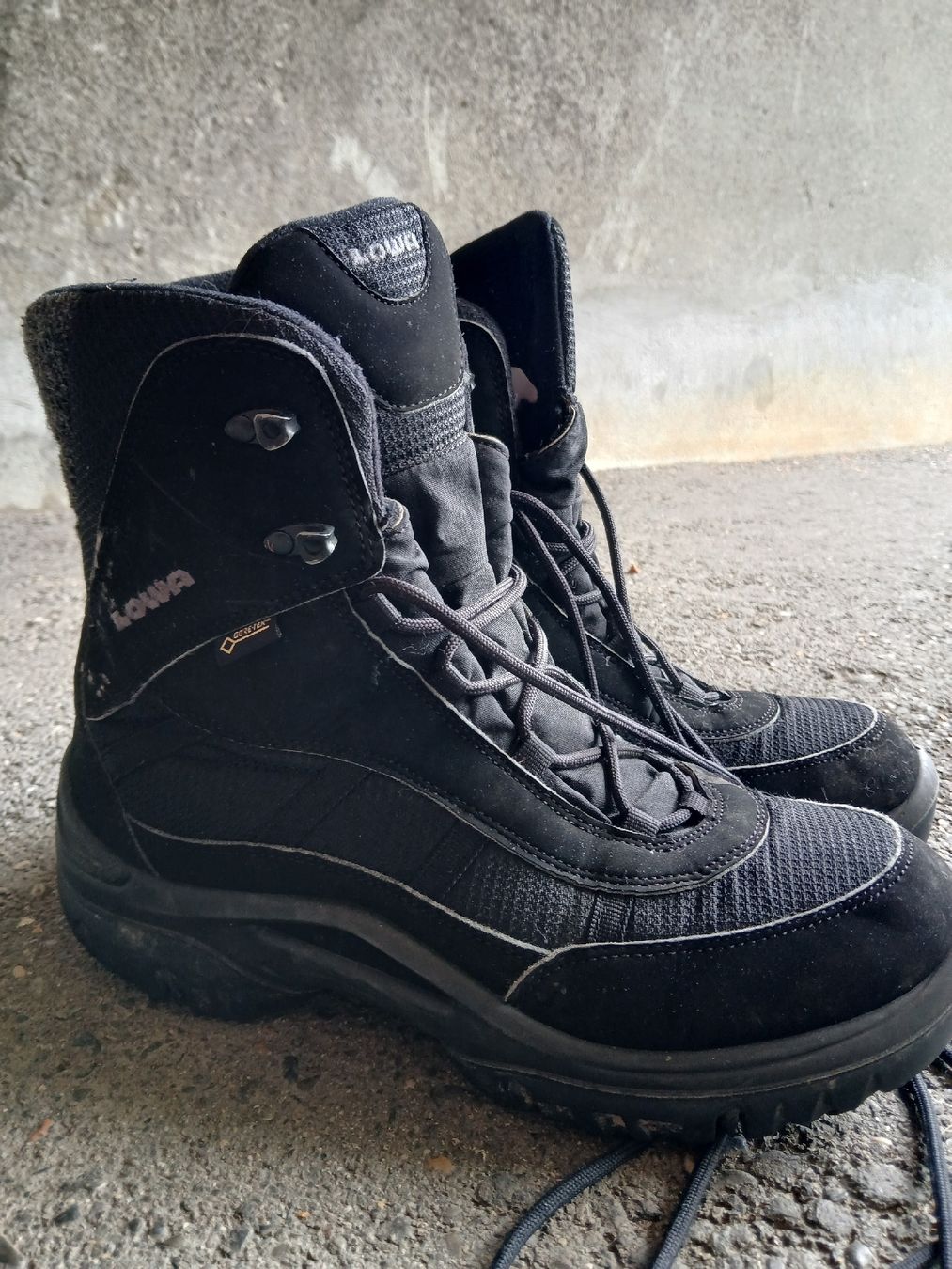 Lowa Herrenschuhe: lowa goretex Winterstiefel 44,5 – Gebraucht aus recherswil von papamoll71