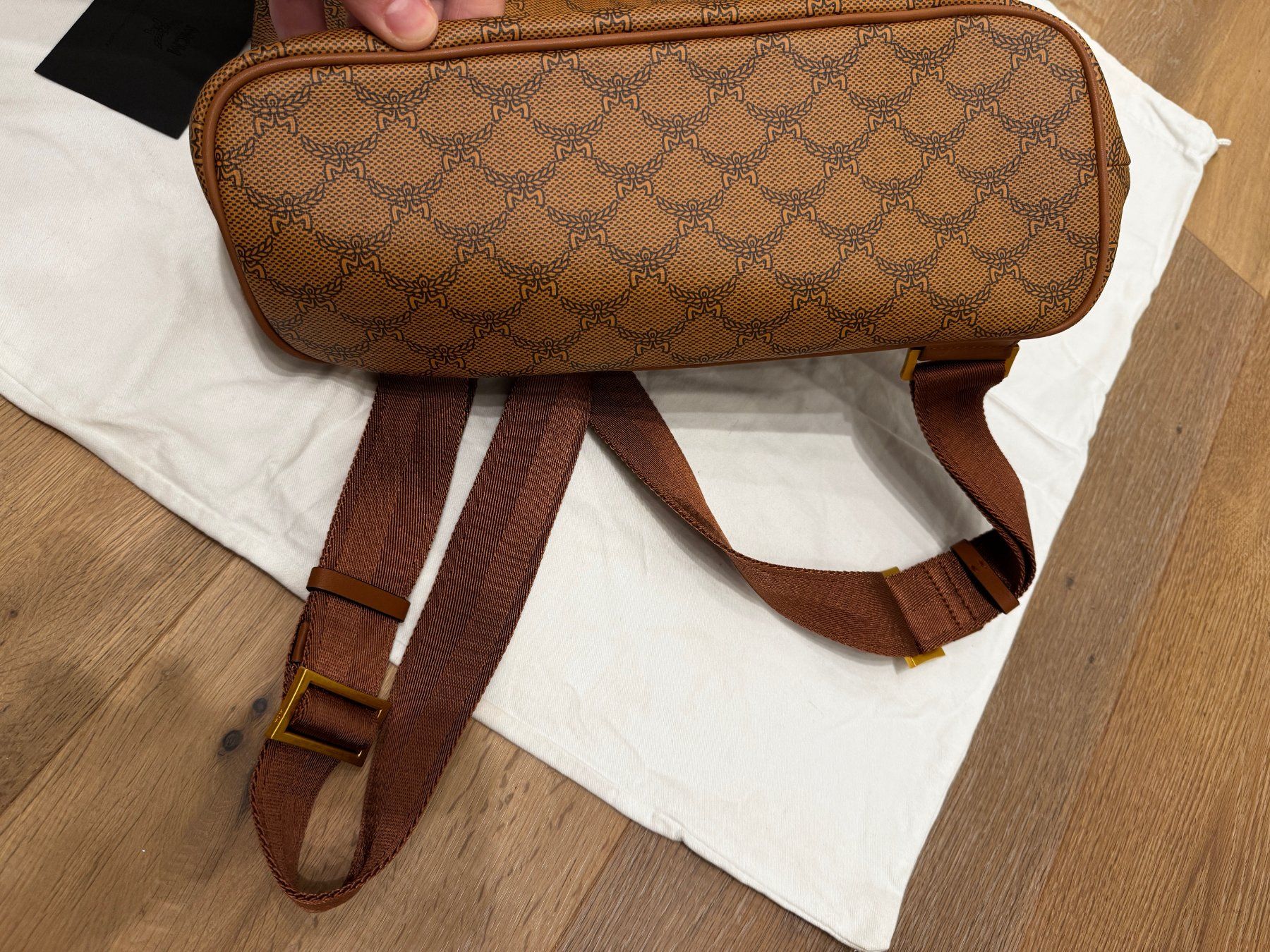 Mcm Zaini: Original Neu MCM LAURESTOS COATED Rucksack – Nuovo (secondo la descrizione) da Wangen SZ venduto da Rol_20 4