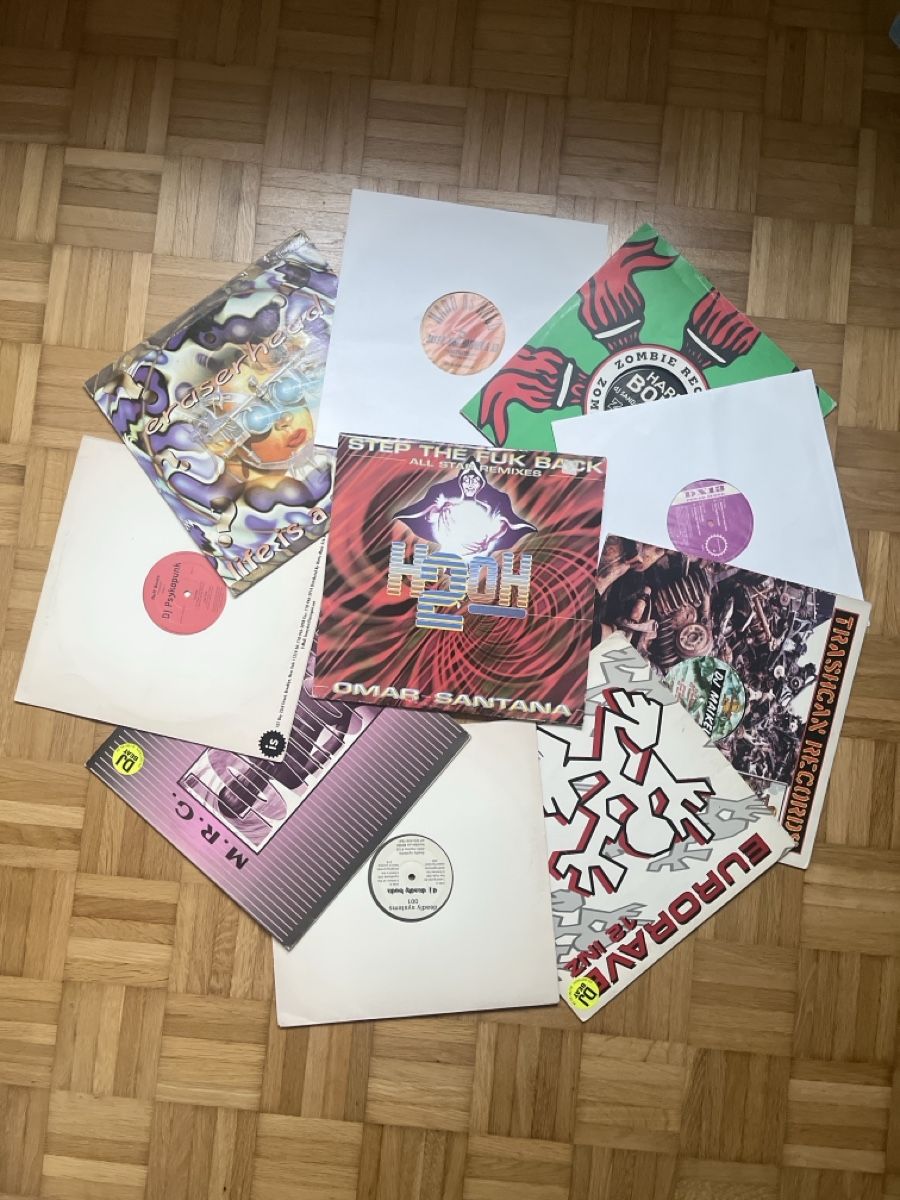 Dischi in vinile: 10(11)er Hardcore / Gabber Vinyl-Set – Usato da Wangen b. Olten venduto da break72