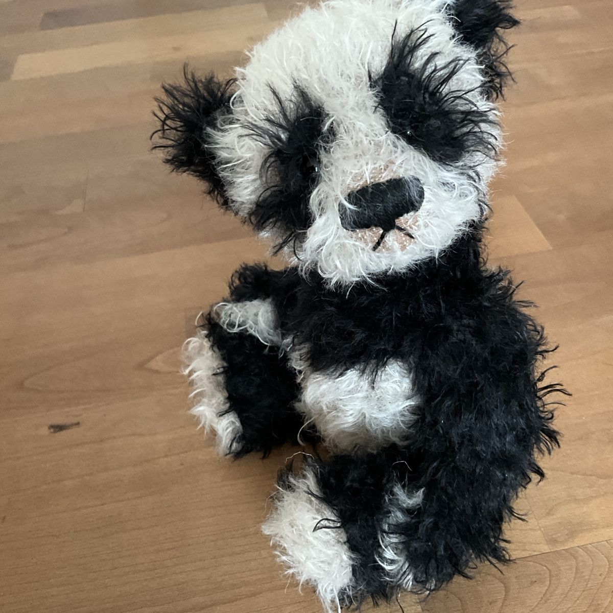 Jouets: Panda-Teddybär Jerko, handgefertigt – Neuf (Voir description) à Schmitten FR par Chili58 2