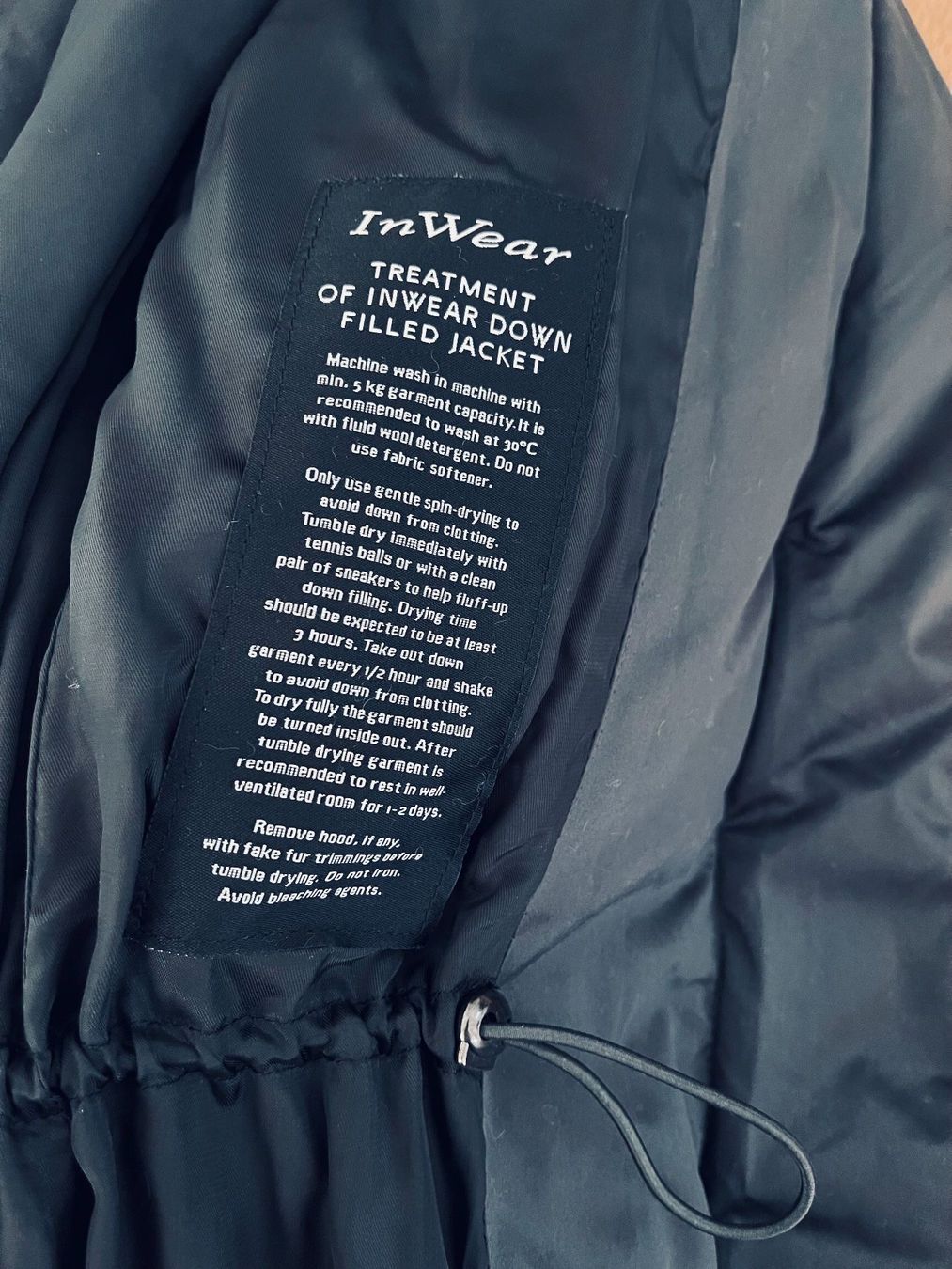 Jacken: IN WEAR Wunderschöne Daunenjacke – Gebraucht aus Winkel von Luxtime 1
