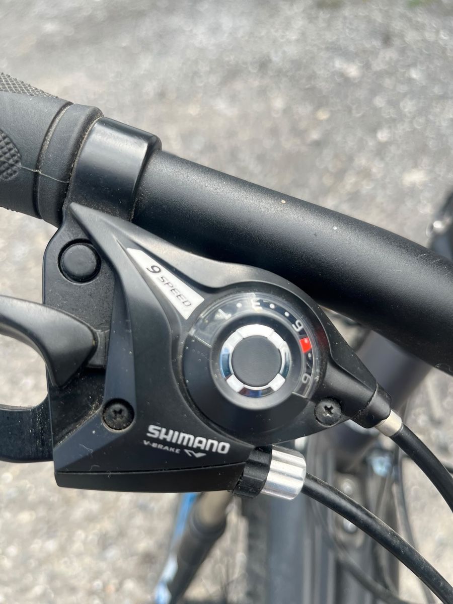 Leopard Biciclette: Leopard Mountainbike schwarz blau gebraucht – Usato da Uetendorf venduto da Simsalagrimm 3