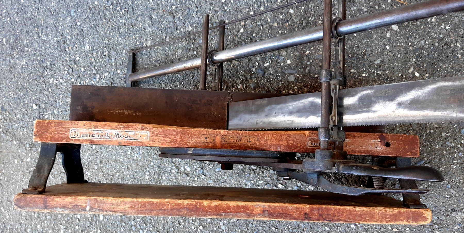 Seghe: Ancienne scie à onglet – Usato da Montet (Glâne) venduto da Koada2 3