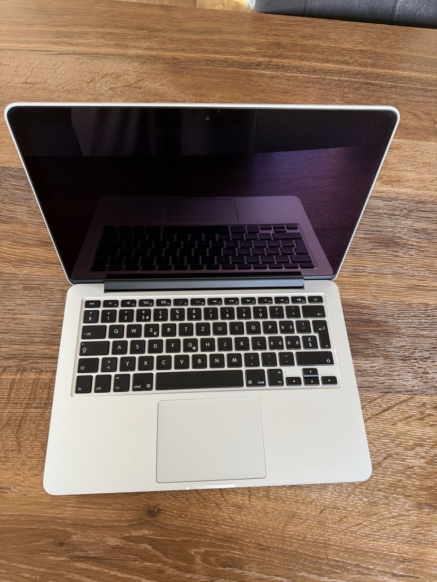 Apple Notebook: MacBook Pro 13 - gebraucht – Usato da Zihlschlacht venduto da Purzel0007