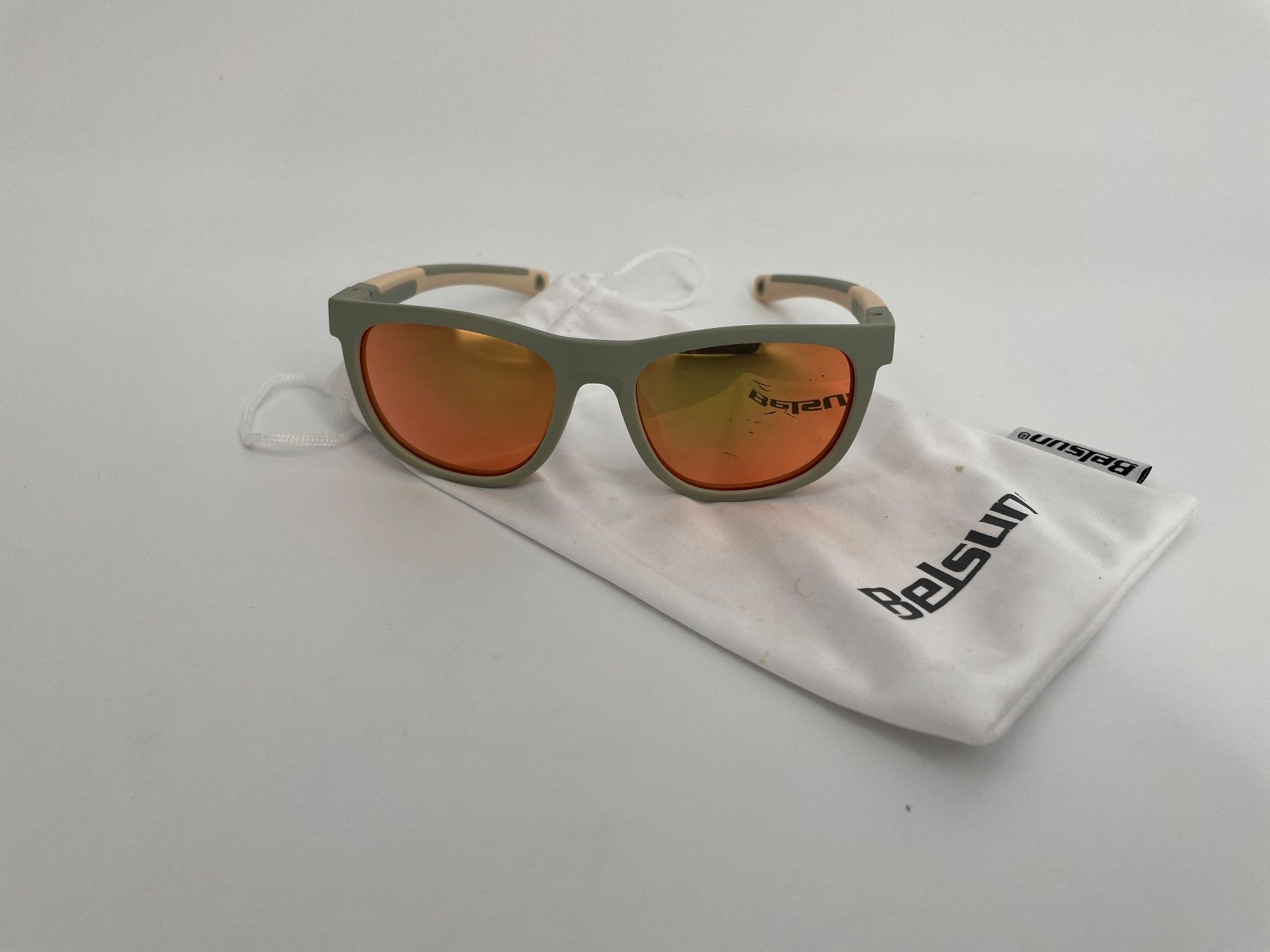 Lunettes & Verres: Belsun Kinder Sonnenbrille – D'occasion à Auenstein par moin.