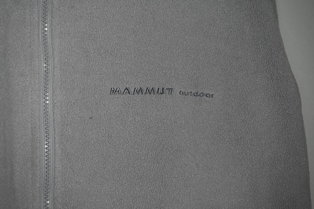 Giacche: Mammut Fleecejacke hellgrau, Gr. M – Usato da Biel/Bienne venduto da Mathieu_leonie 1