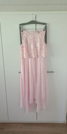 Kleid neu in Rosa mit Spitze