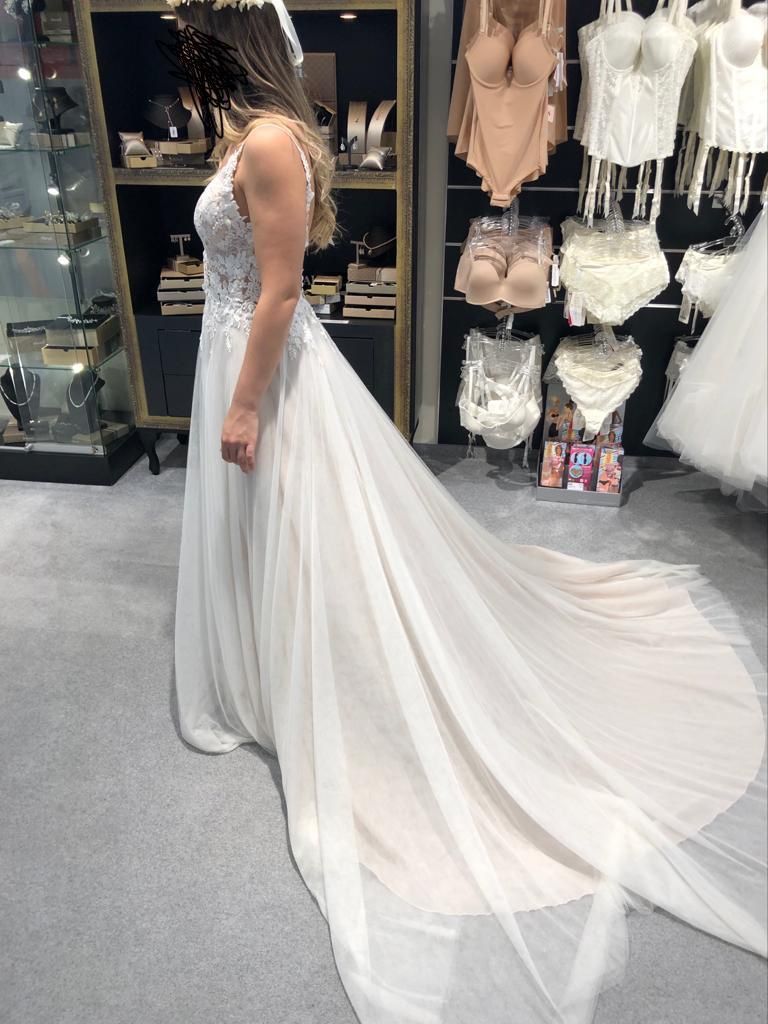 Vestiti: Ungetragenes Brautkleid Grösse 38 – Nuovo e nell'imballaggio originale da Villmergen venduto da VNY 2