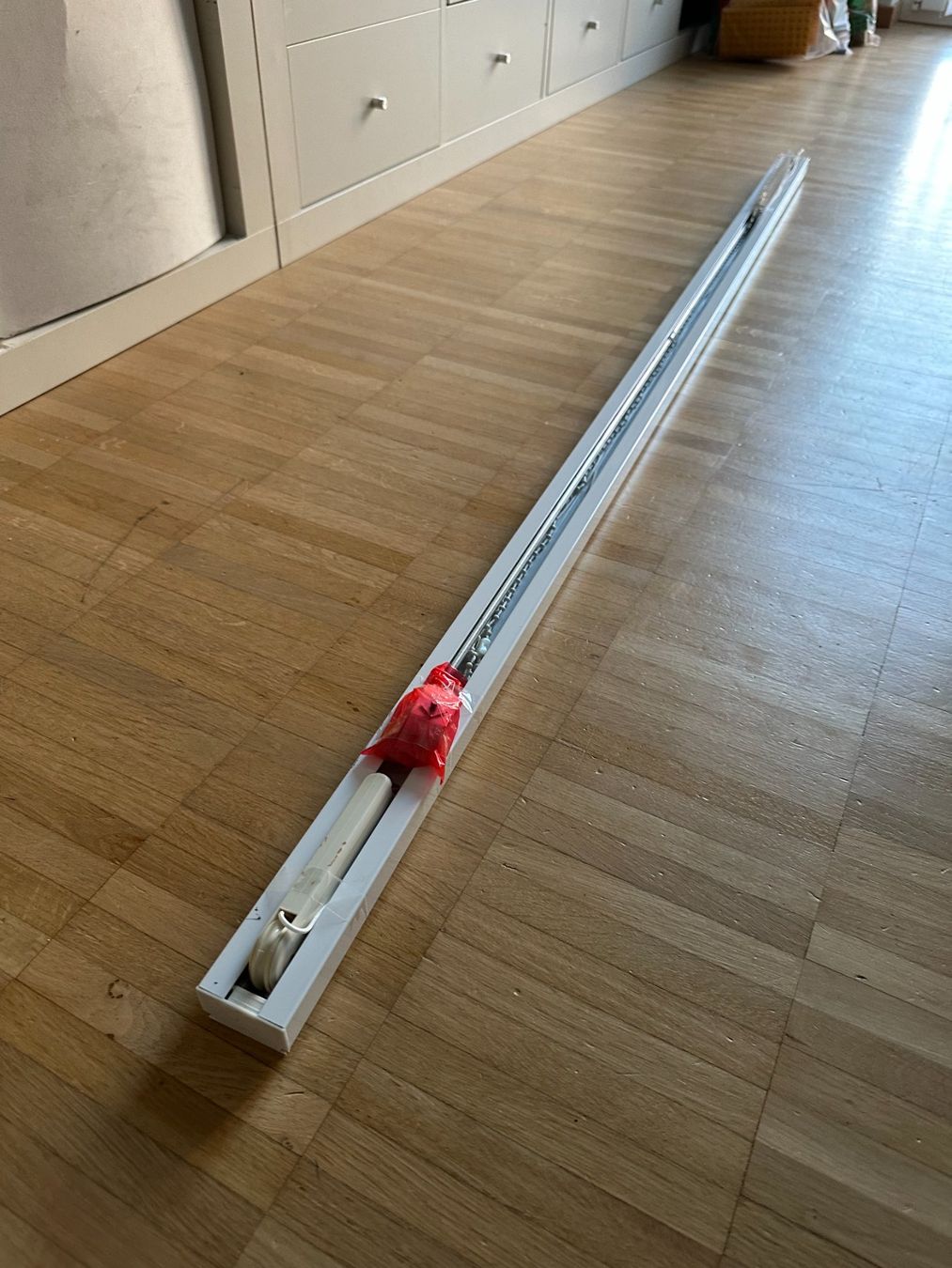 Micasa Tende: Lamellen Vorhang Schiene Micasa 146cm – Nuovo e nell'imballaggio originale da Zug venduto da Supervamp 1