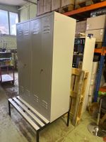 neuer Garderobenschrank mit 2 Abteilen und Sitzbank