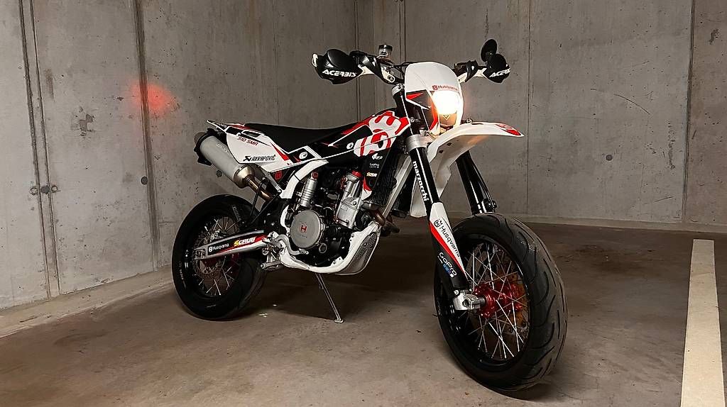 Husqvarna Strasse: Husqvarna SM-R 510 Supermoto – Gebraucht aus Teufen AR von wusa__