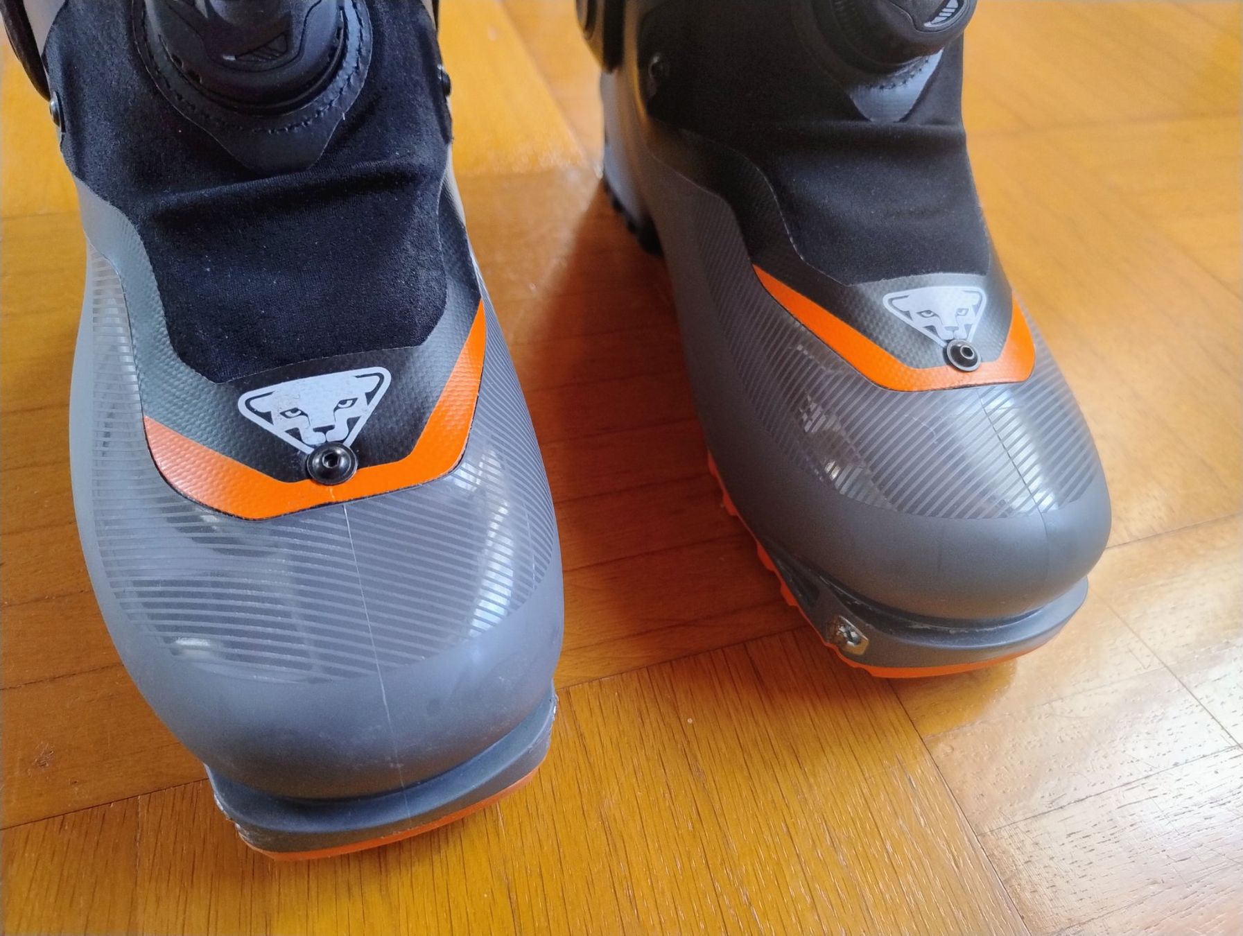 Dynafit Scarpe da uomo: Dynafit TLT X PU, 27.5, magnet/fluo orange – Nuovo (secondo la descrizione) da La Sarraz venduto da petit_chammossaire 3