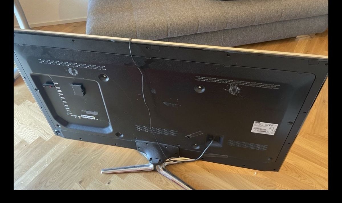 Samsung Fernseher: Samsung smart tv 55 Zoll  – Gebraucht aus Effretikon von boro44 1