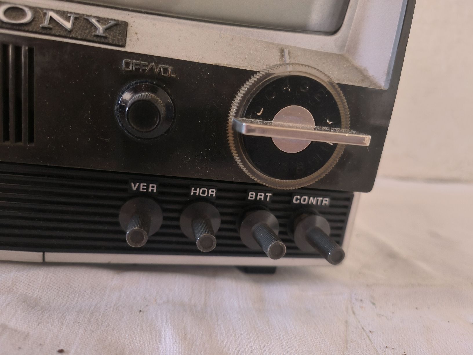 Sony Ricevitori: Sony Transistor TV Receiver Model 9-51UET  – Difettoso da Zug venduto da kat_q98k 1