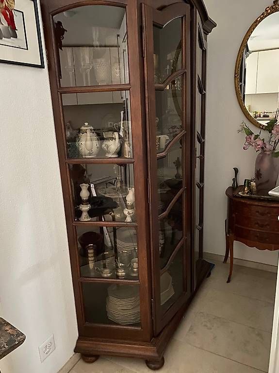 Vitrinen: Vitrine – Gebraucht aus Meyrin von docmac 1