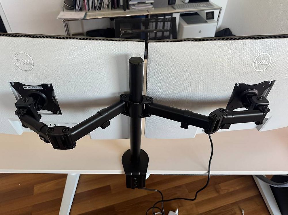 Dell Ecrans: 2x 27" Bildschirm von DELL mit Bildschirmhalterung, wie neu – D'occasion à Mellingen par inxide 2