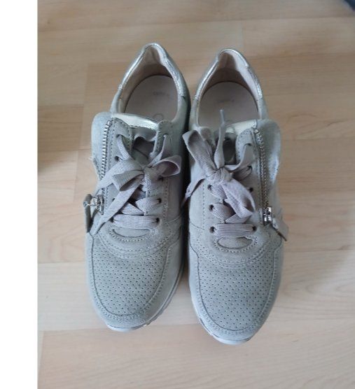Damenschuhe: Damenschuhe in Grösse 36 – Gebraucht aus Niederönz von Debriefing