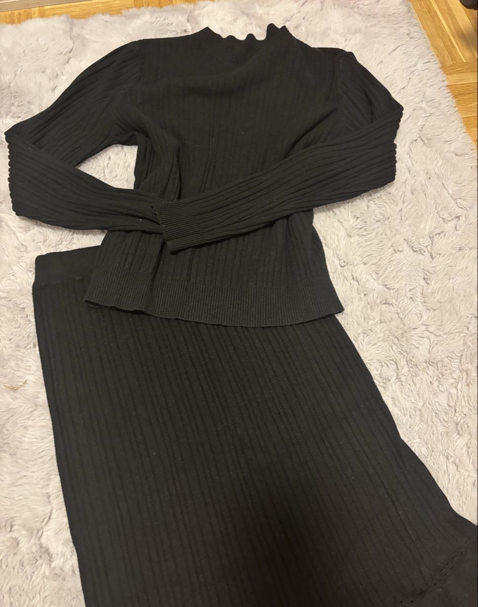 Kleiderpakete: Completo gonna e maglione / M – Gebraucht aus Agno von san_f9yc 1