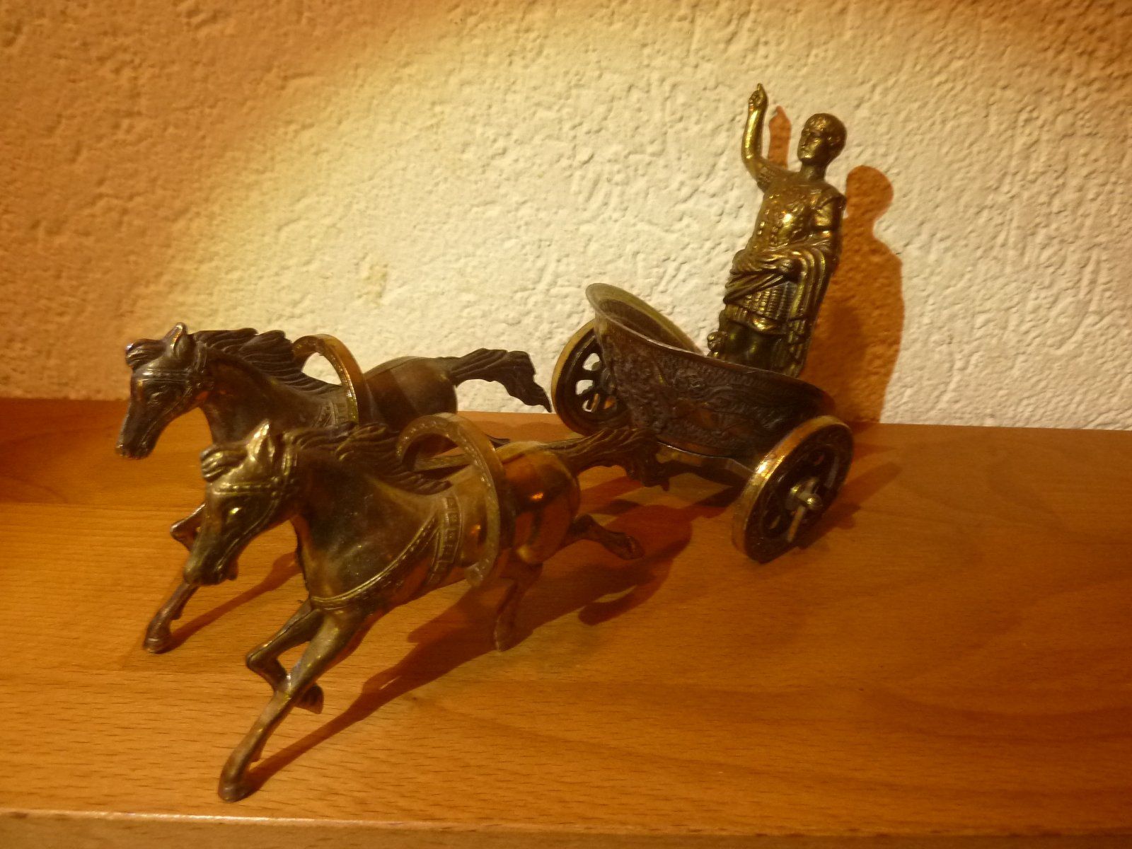 Sculture & Statue: Messing Streitwagen Antike Gladiator Gaius Iulius Caesar – Usato da Hochfelden venduto da swissice 1