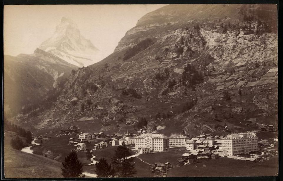 Fotografie & Manifesti: Fotografie Zermatt, Blick auf den Ort mi – Usato da Berlin venduto da bartko-reher