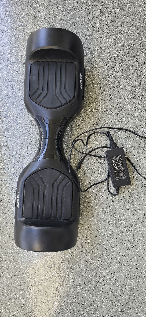 Hoverboard: Denver Hoverboard schwarz mit Ladegerät gebrauchter Zustand – Usato da Widen venduto da Jovica_stevanovic