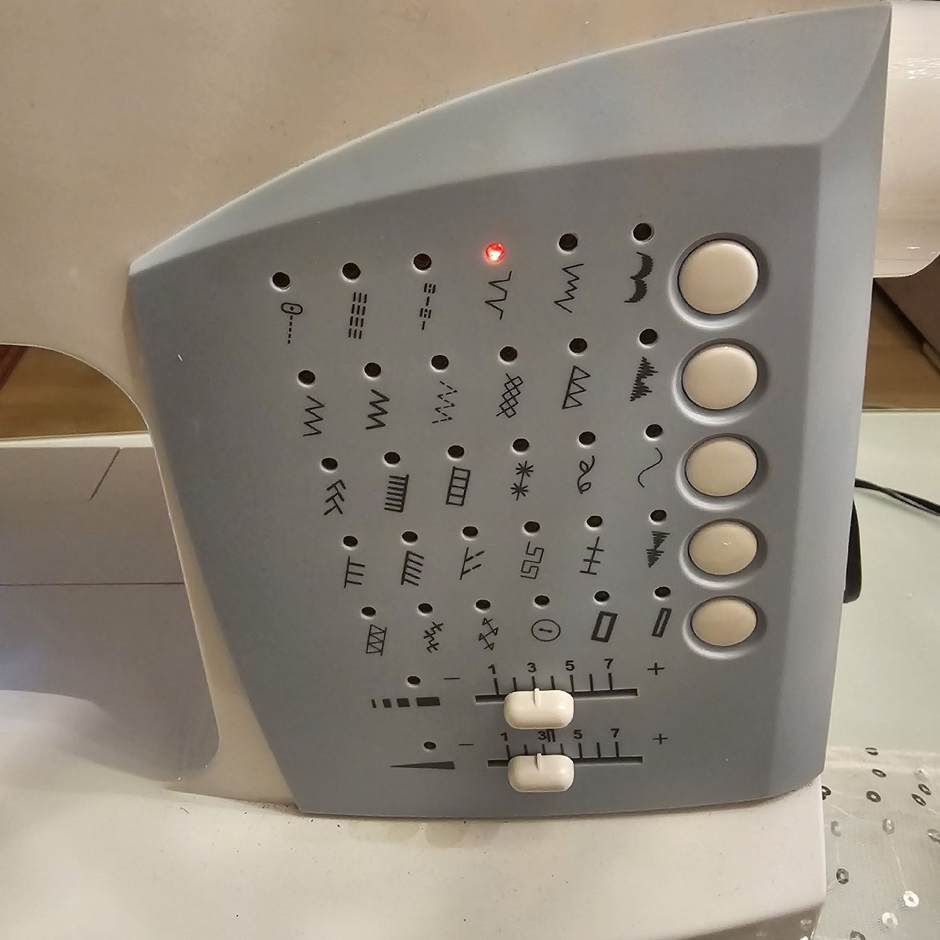 Singer Nähmaschinen: singer nähmaschine – Neu (gemäss Beschreibung) aus wolfhalden von 46464646 1