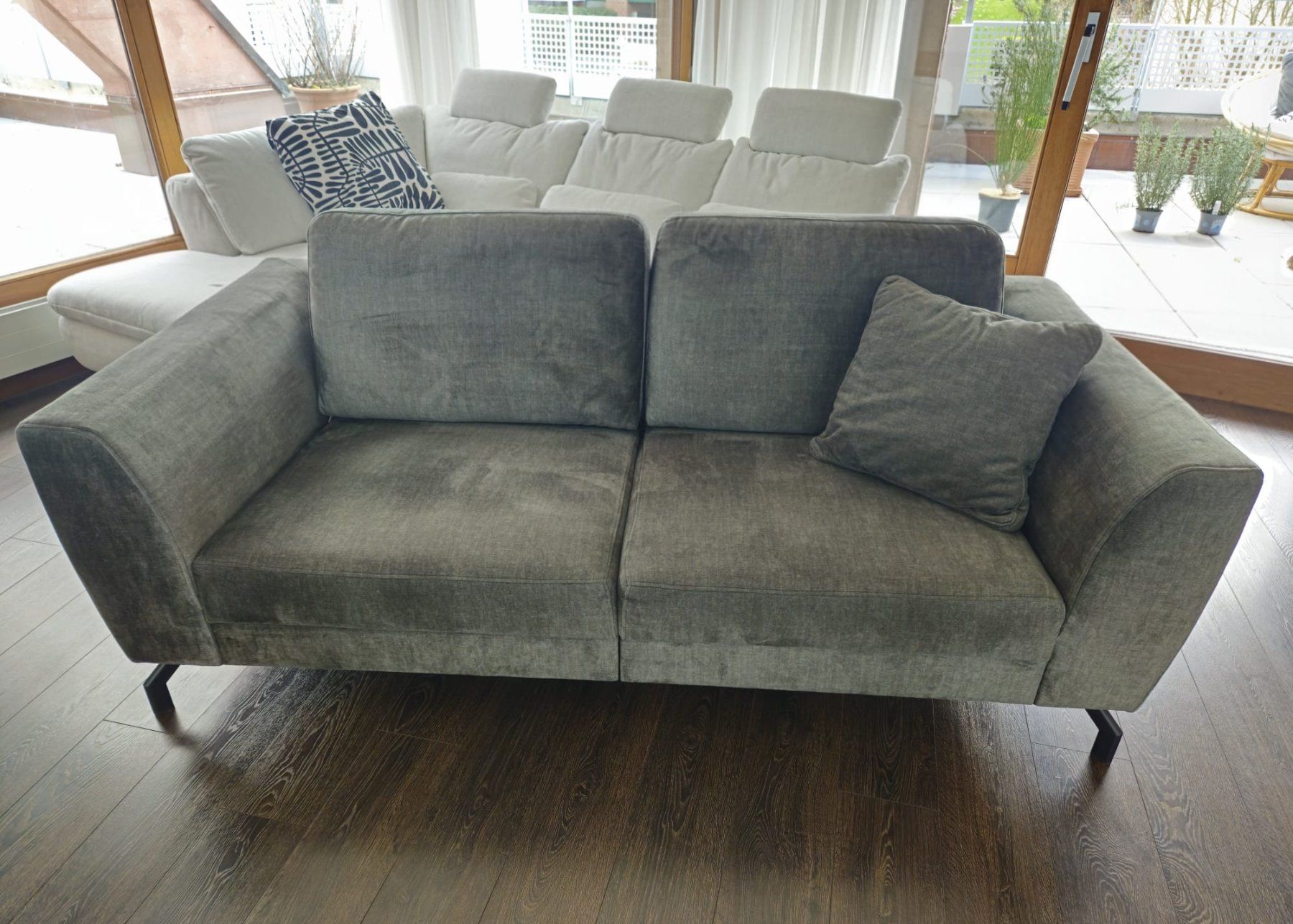 Sofas: Moosgrünes Sofa – Gebraucht aus Zürich von san_6r6r