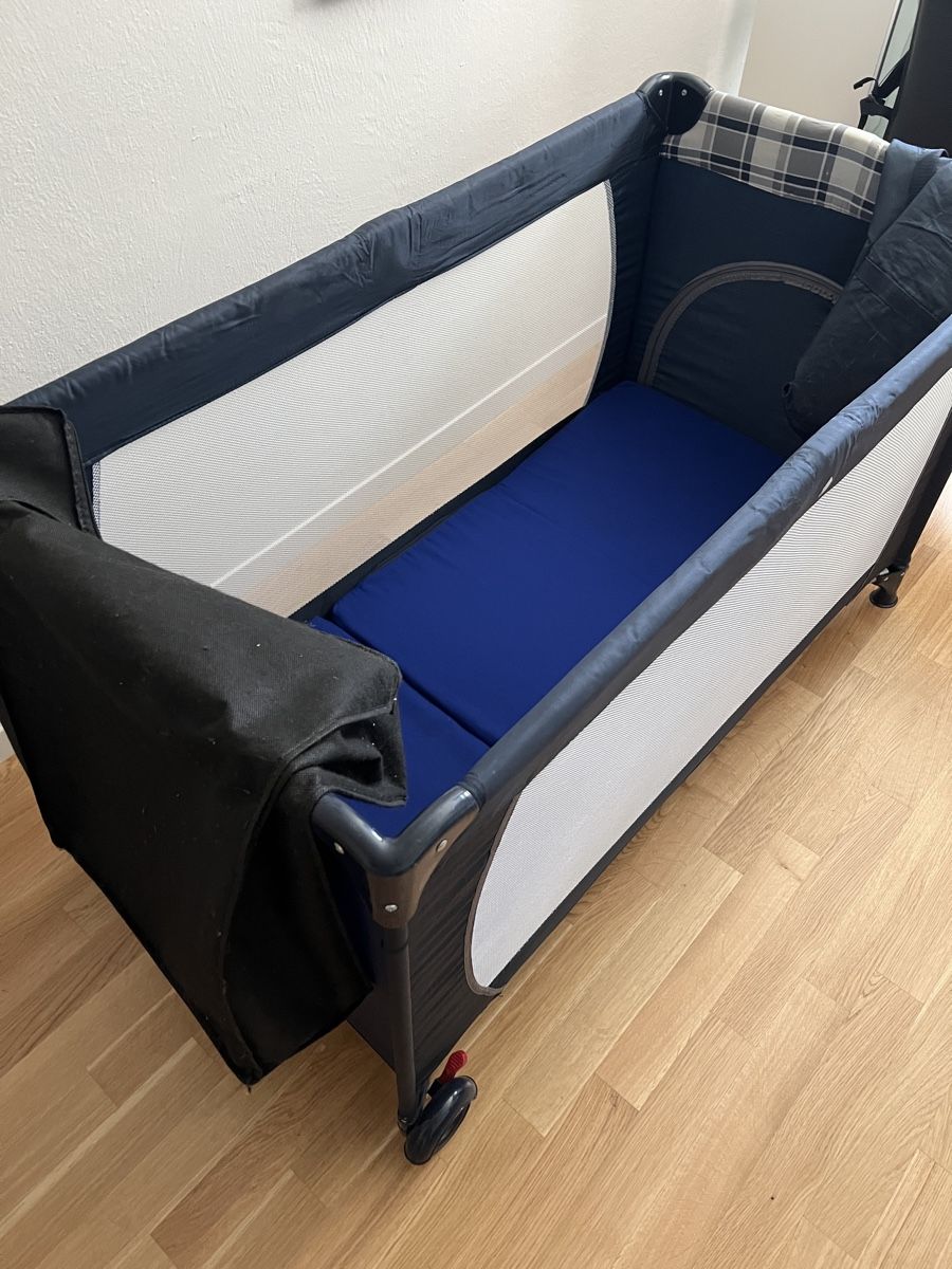 Betten: Reisebett inkl. Matratze – Gebraucht aus Volketswil von Jonathanjames 2