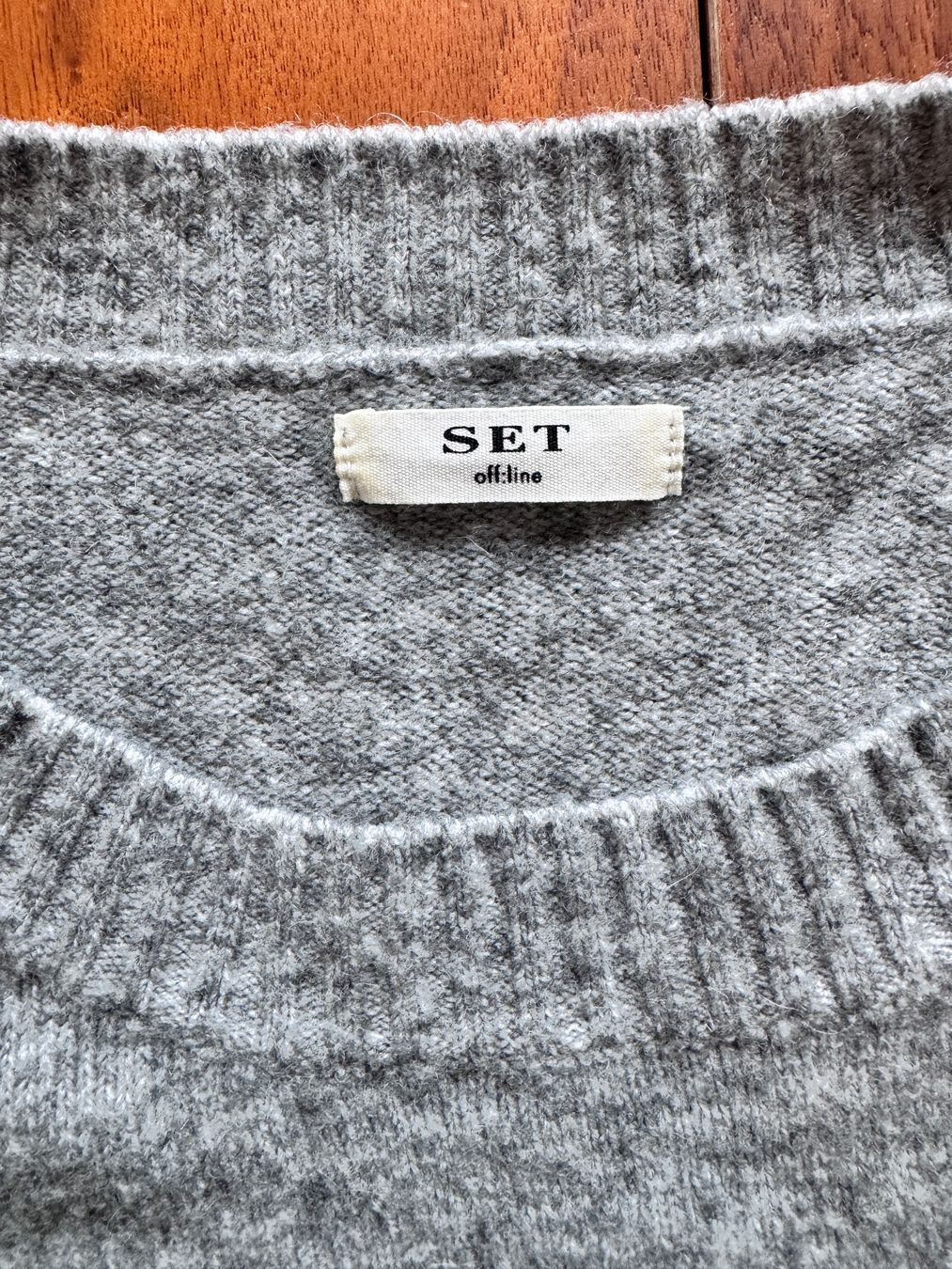 Maglioni & Felpe: Grauer Oversized Pullover von Set Grösse S / oversized – Usato da Bertschikon Gossau venduto da chanty_7 1