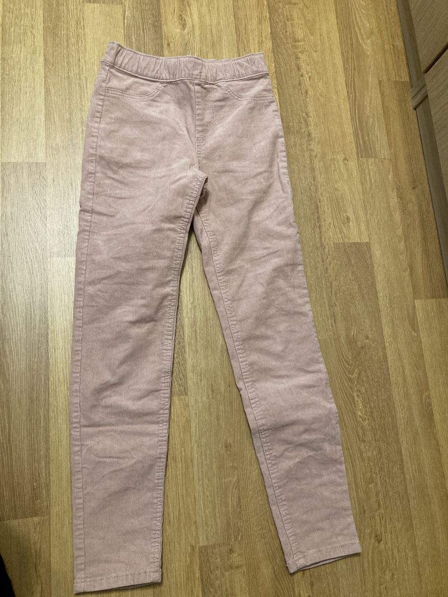 Pantaloni: Mädchenhose Gr. 134 – Usato da Emmenbrücke venduto da JJ_89