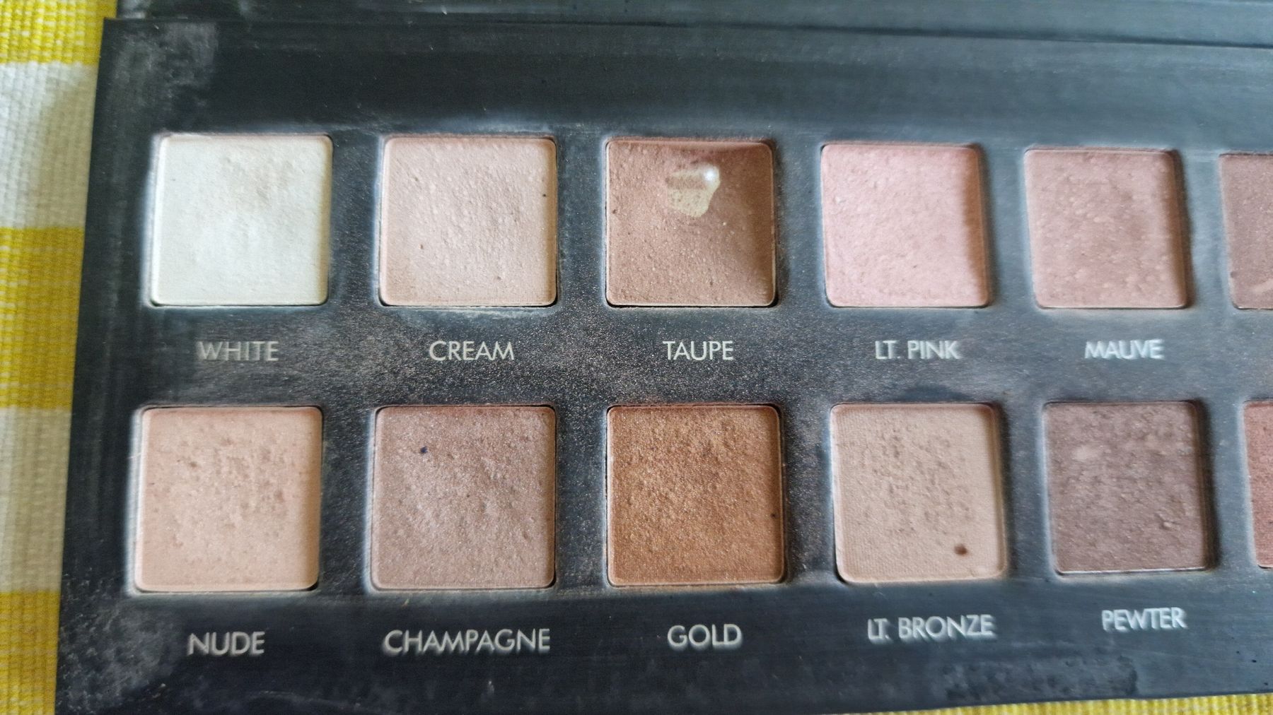 Make-up: 2 Lorac Pro Lidschattenpaletten – Gebraucht aus Horgen von Happi76 6
