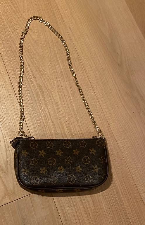 Taschen für Damen: Sac à main  – Neu und originalverpackt aus Areuse von Nic_wd9n 1