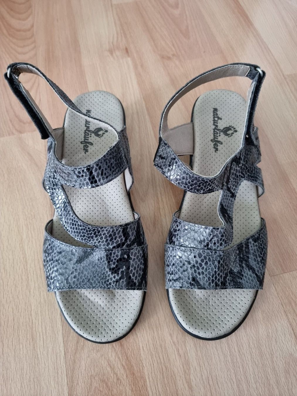 Scarpe da donna: Sandalen Damen – Usato da Schaffhausen venduto da Nadia1111