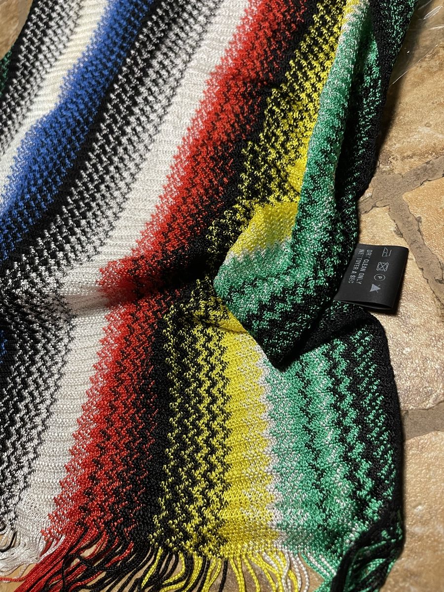 Missoni Foulard & Sciarpe: Chic Sciarpa Missoni originale,nuova -etichetta,multicolore – Nuovo e nell'imballaggio originale da Gordevio venduto da LanaZimm 5