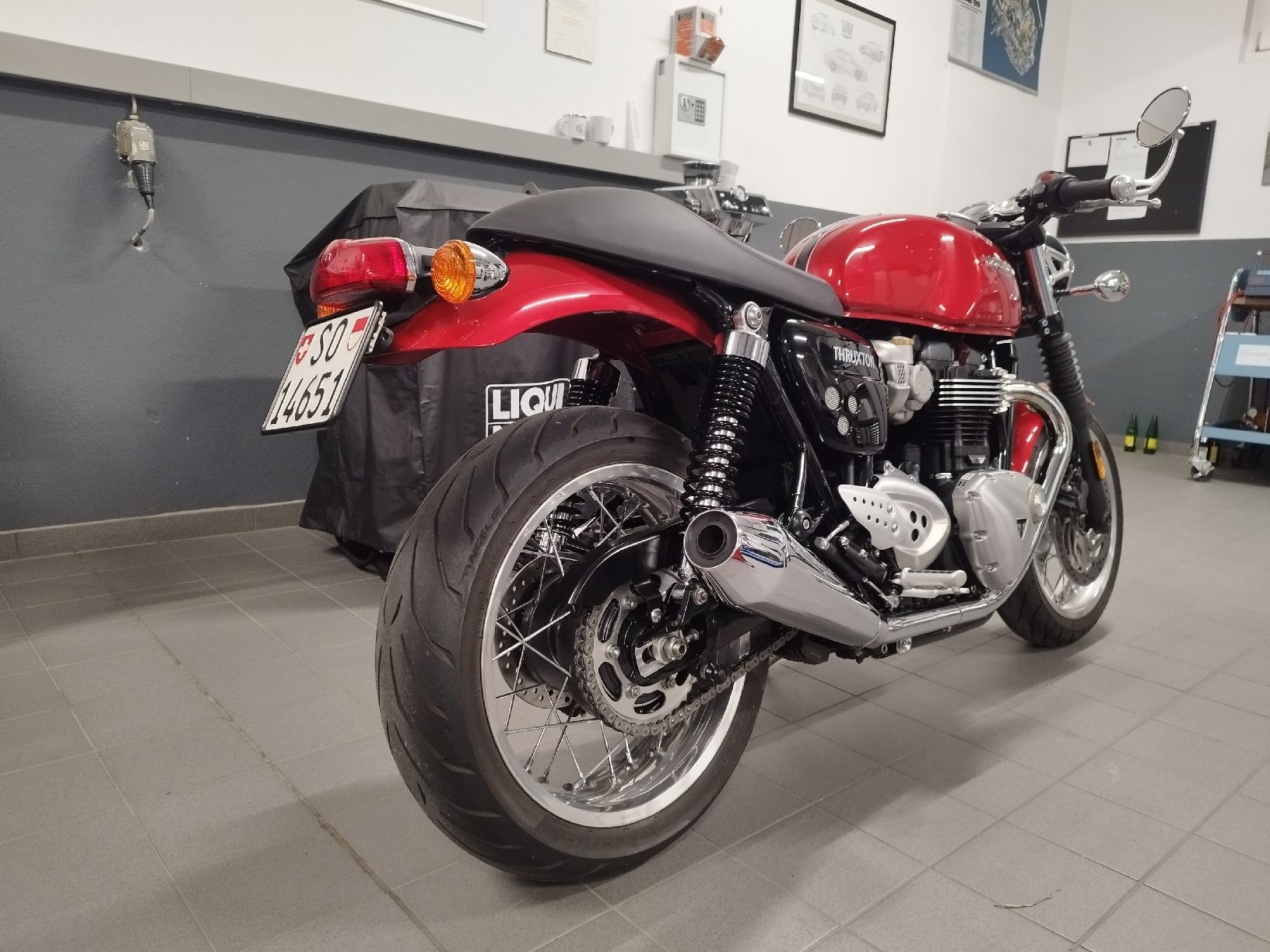 Triumph Strada: Triumph Thruxton 1200 im Neuzustand – Nuovo (secondo la descrizione) da Brislach venduto da SAAB_11 2