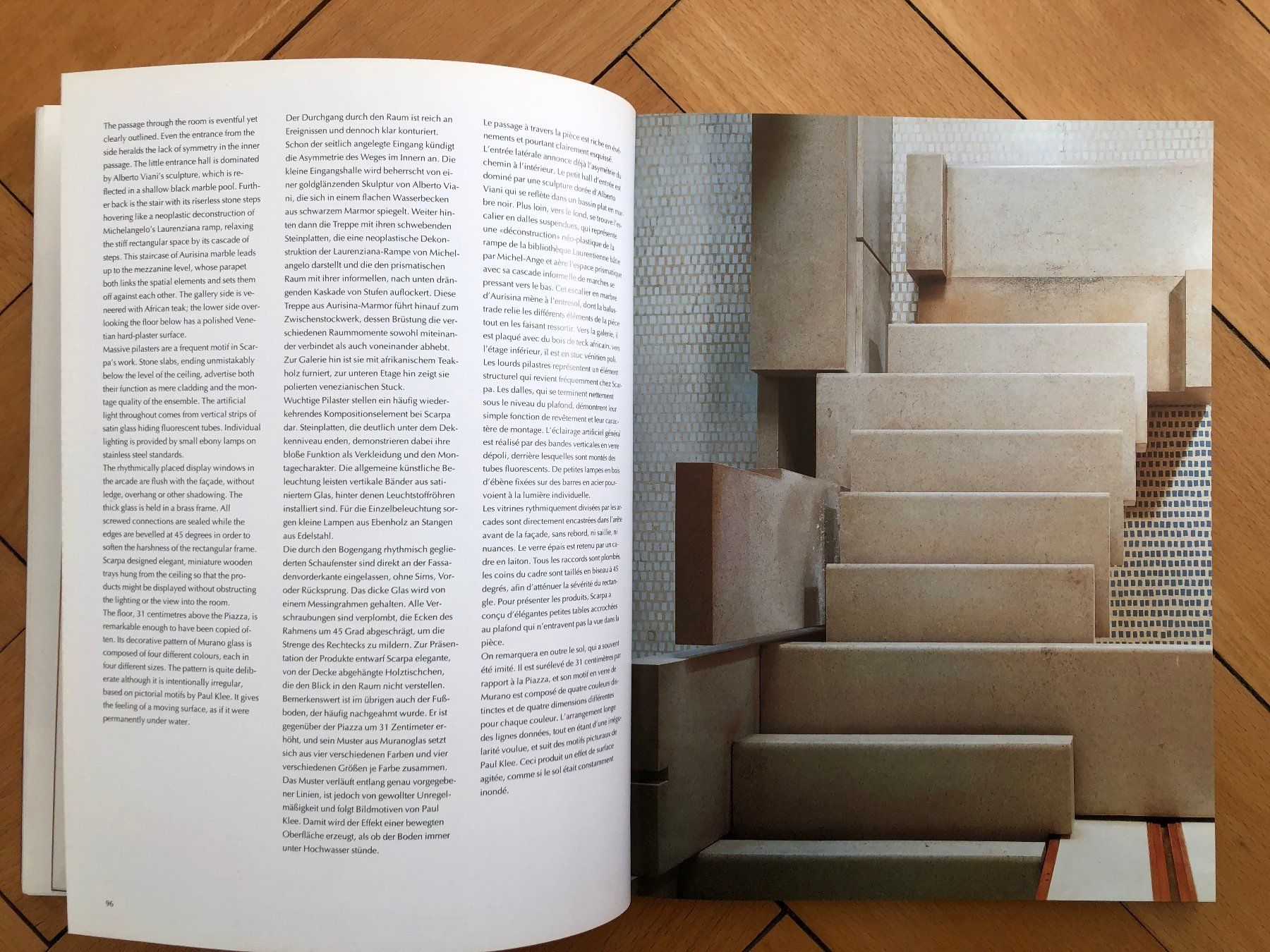 Libri: Architektur Buch: CARLO SCARPA – Usato da Lugano venduto da gio.yo 7