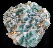 Traumhafte XXL-Fluorit-Schaustufe – grüne Kristalle