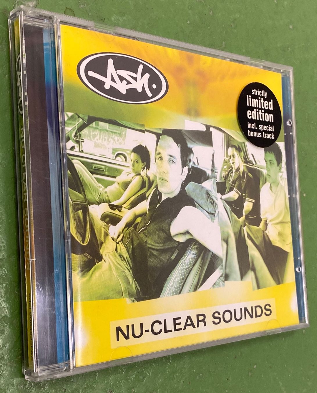 CD: Ash: Nu-Clear Sounds – Usato da Basel venduto da Ostschweiz06
