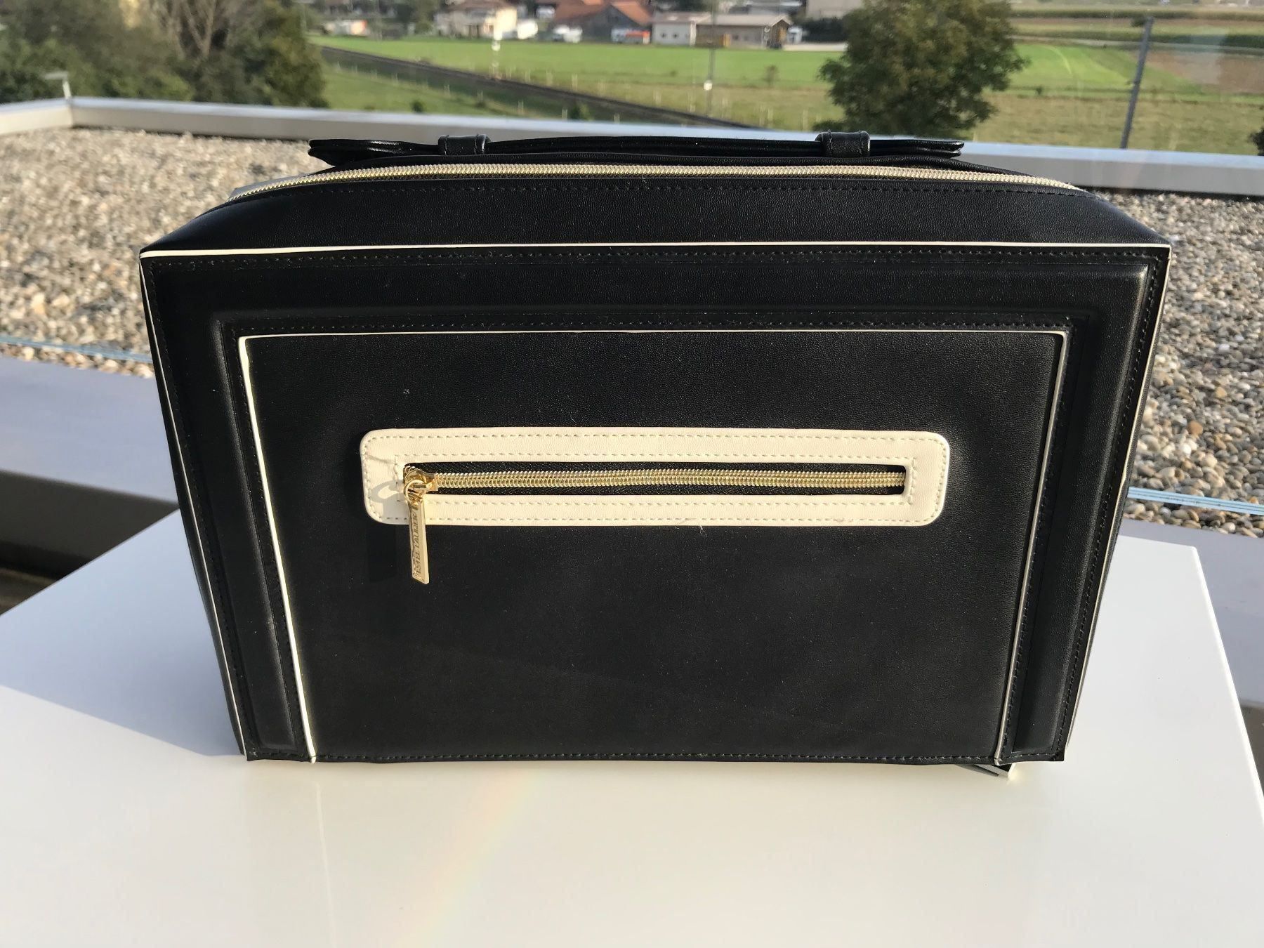 Estée Lauder Custodie per cosmetici: estee lauder kosmetik etui - tasche - necessaire – Usato da niederbipp venduto da Esbenz 8