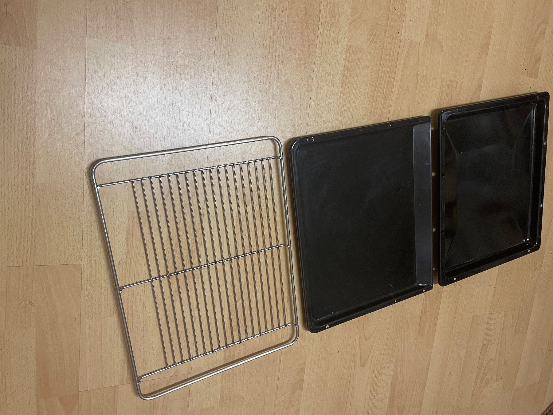Forni: Plaques et grille pour four – Usato da Neuchâtel venduto da Idea_plus 1