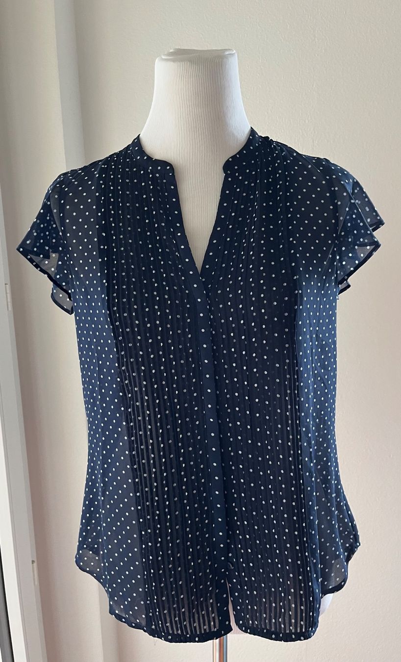H&M Camicette: Gepunktete Blusen 2er-Set – Usato da Ostermundigen venduto da ser_cg8z 4