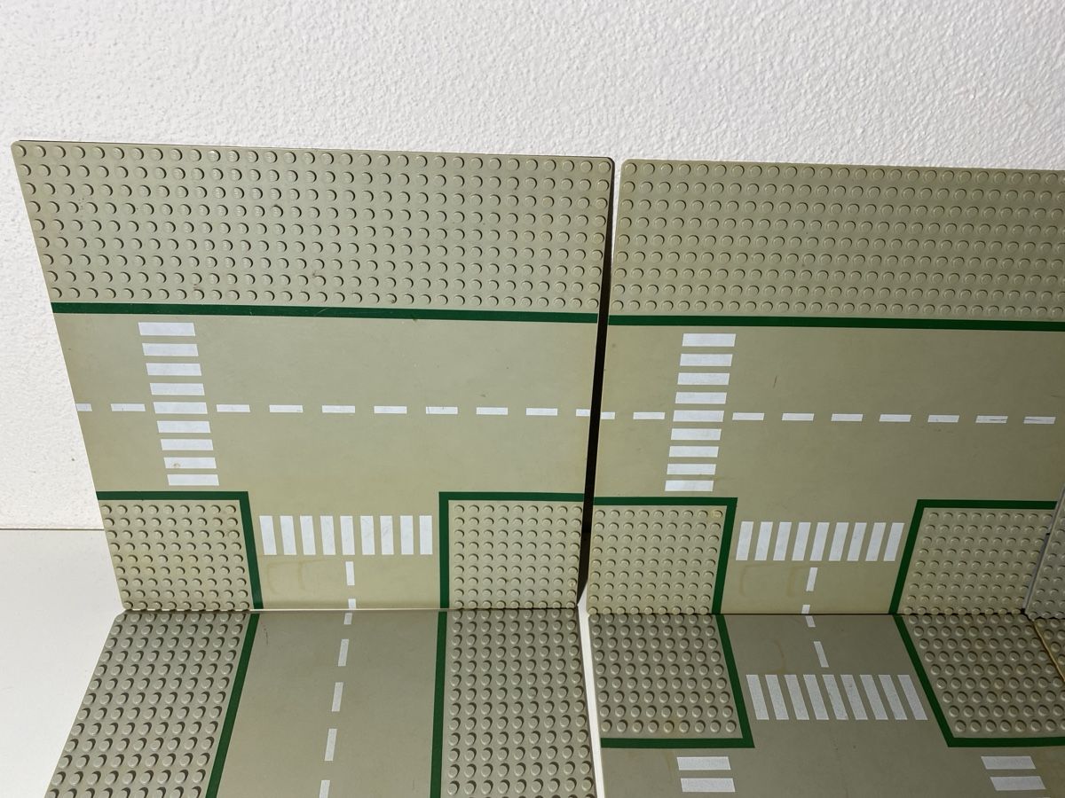 Lego Spielzeuge: 10 Lego Strassenplatten – Gebraucht aus Winterthur von ben_9vxx 1
