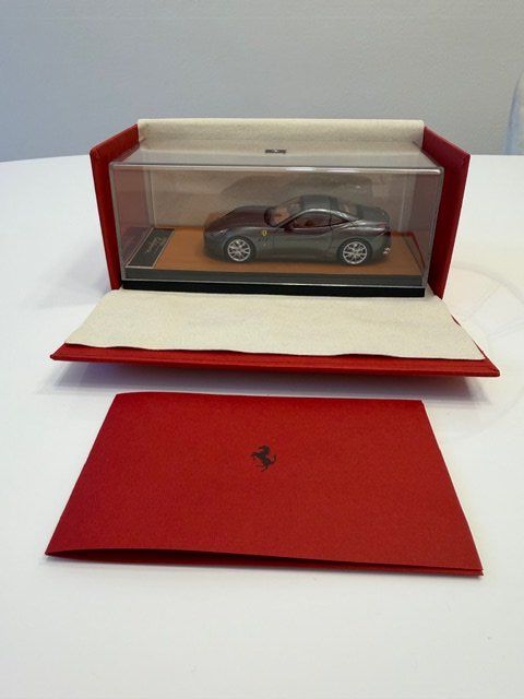 Ferrari Modellautos: Ferrari California 1:43 MR Collection – Neu und originalverpackt aus Vacallo von mvtony