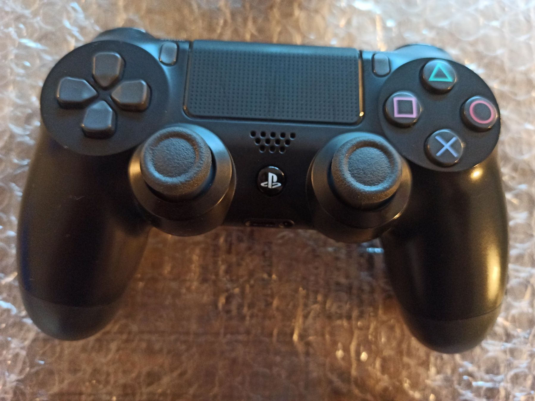 Controller: 2 x Original Controller Sony PS4 Wireless DualShock 4 V2 – Usato da Oberweningen venduto da mar_87mx 1