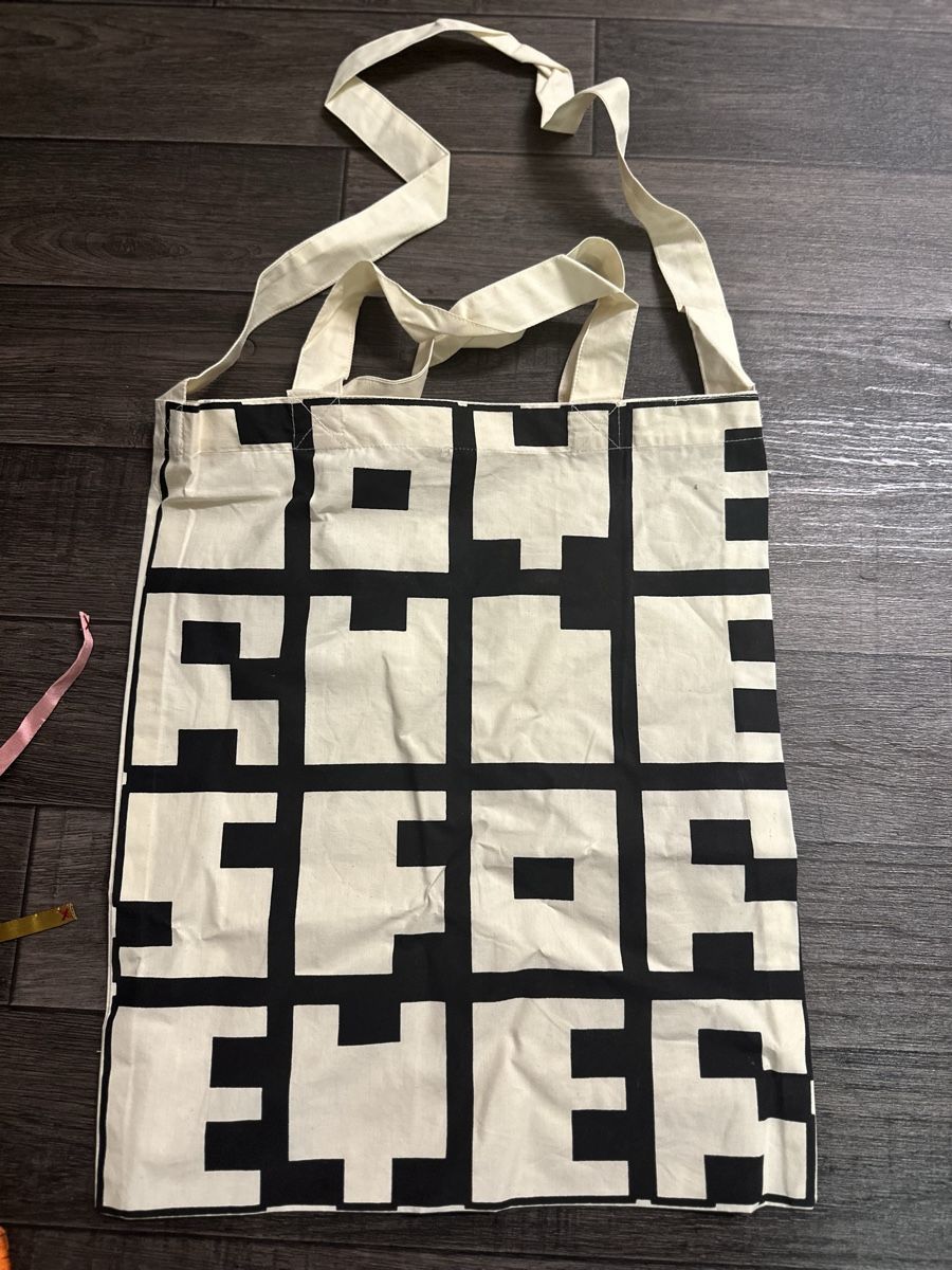 Ensoie Borse: Ensoie tote bag – Nuovo (secondo la descrizione) da Horgen venduto da RenRio 1