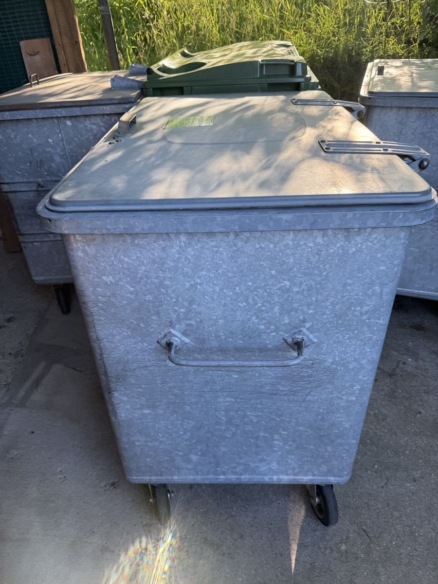 Autres articles bureau & commerces: Stahl Container 800 gebraucht – D'occasion à Russikon par Danielr5310 3